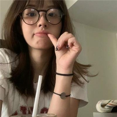 重生八零我在省道卖盒饭